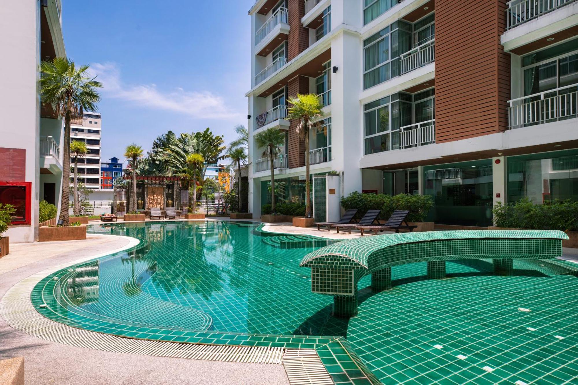 Icheck Inn Residences Patong מראה חיצוני תמונה