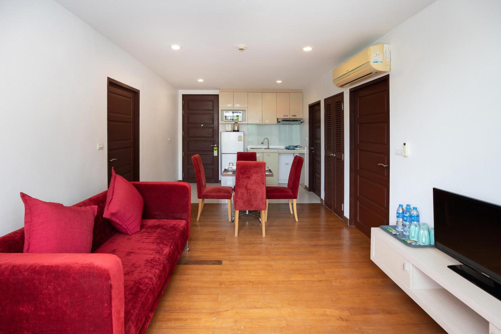 Icheck Inn Residences Patong מראה חיצוני תמונה