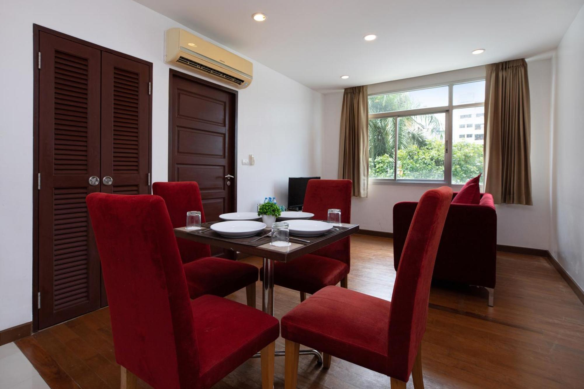 Icheck Inn Residences Patong מראה חיצוני תמונה