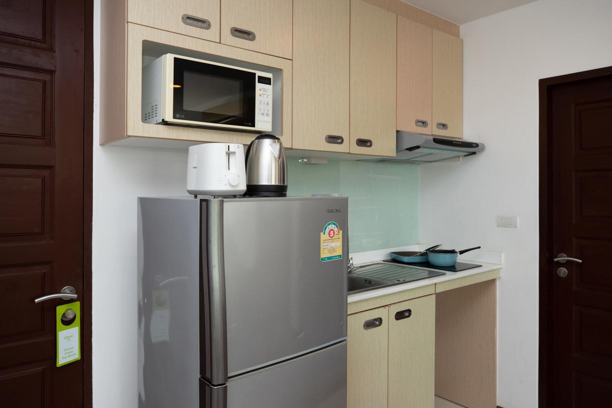 Icheck Inn Residences Patong מראה חיצוני תמונה
